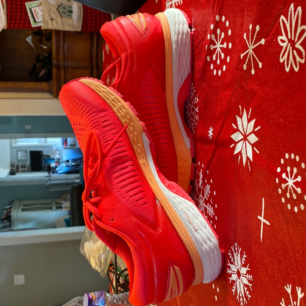 Womens asics gel kayano 25 size 9.5